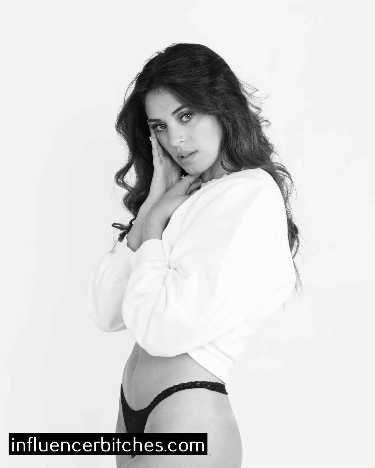 Camilla Araujo - Image #436