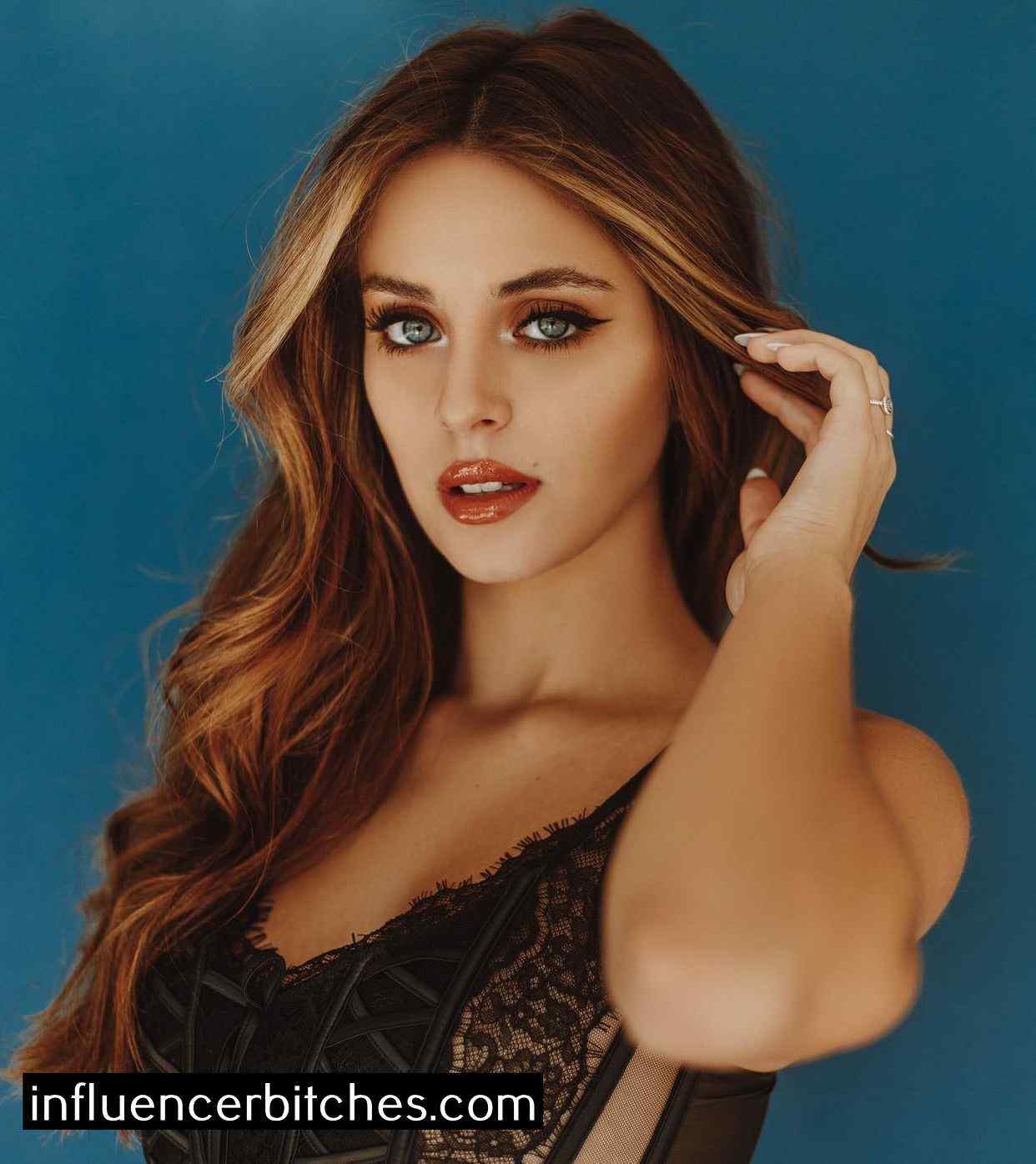 Camilla Araujo - Image #440